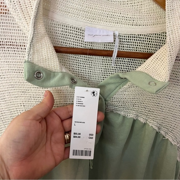 ✨ Urban Outfitters Sage Green & Cream Mesh Pullover Sz L | Lightweight Top - Picture 4 of 11